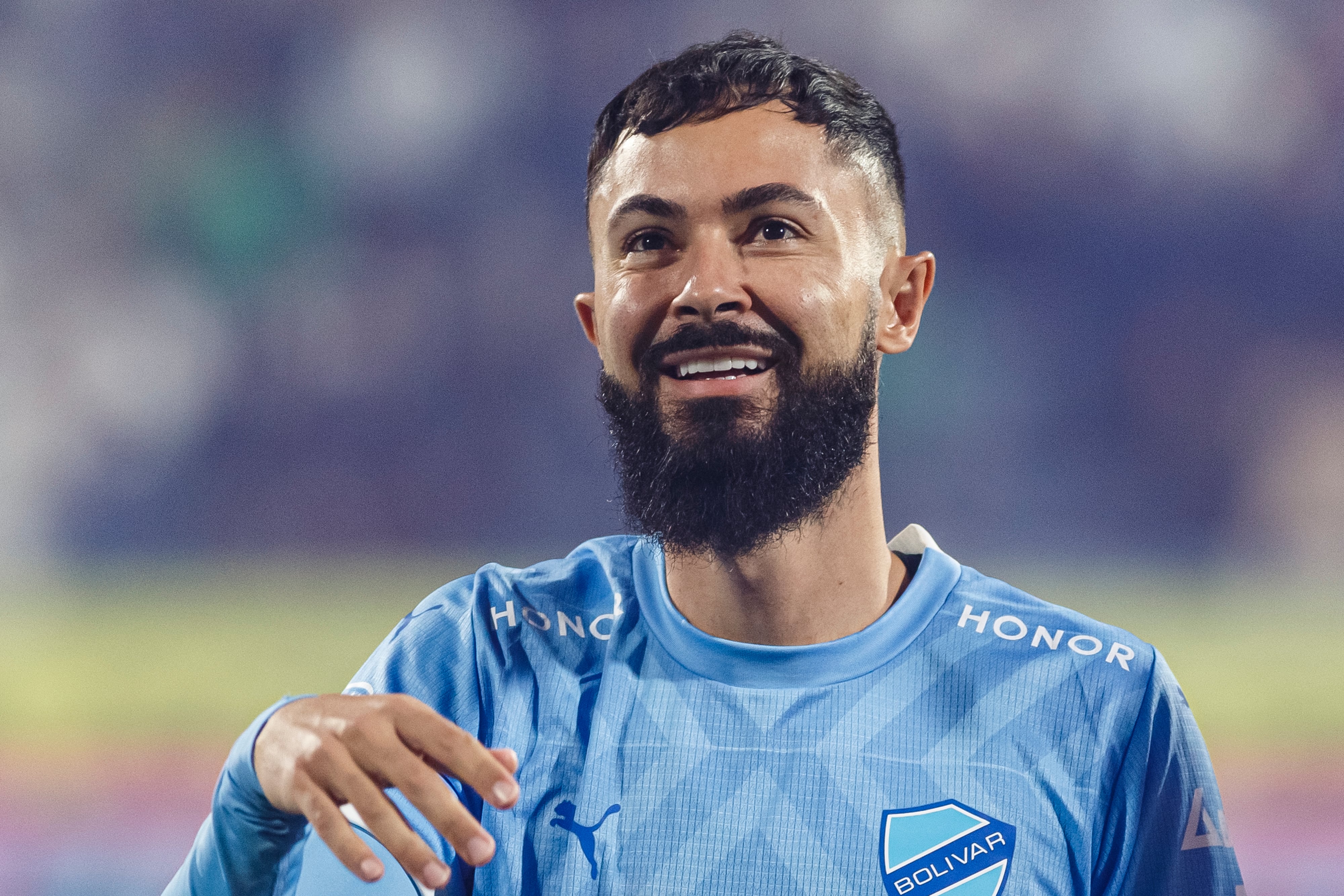 Bruno Savio con los colores del Bolívar de Bolivia.