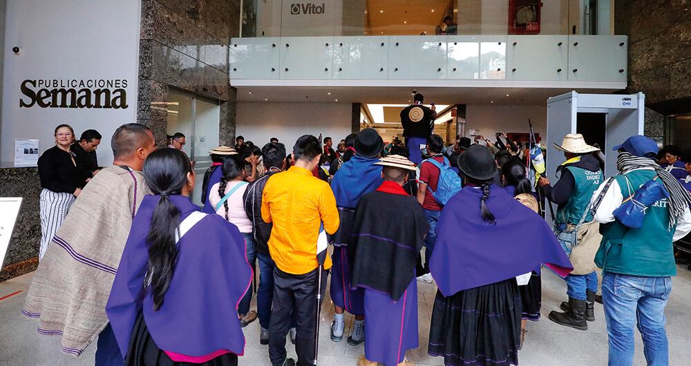 Ciudadanos y gremios se solidarizaron con SEMANA.