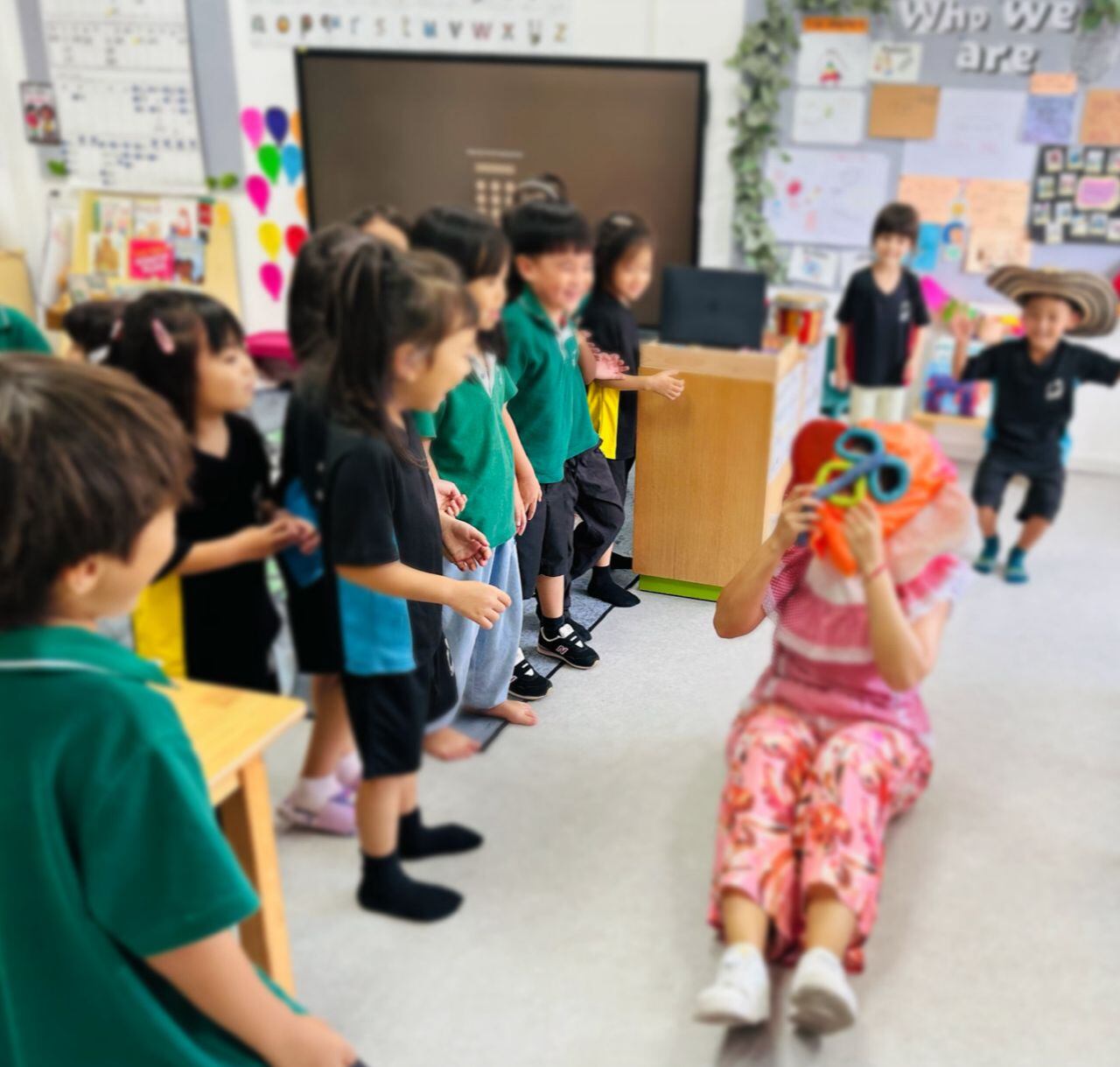 Joanne Avendaño tiene 33 años y en su trabajo en China comparte día a día sus costumbres barranquilleras.