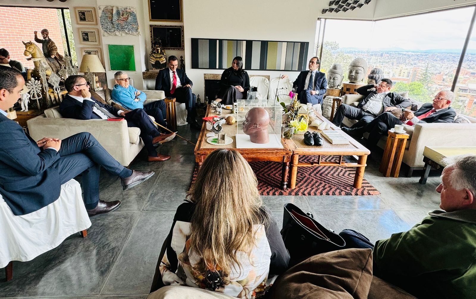 Bancada del Partido Liberal reunida con César Gaviria.