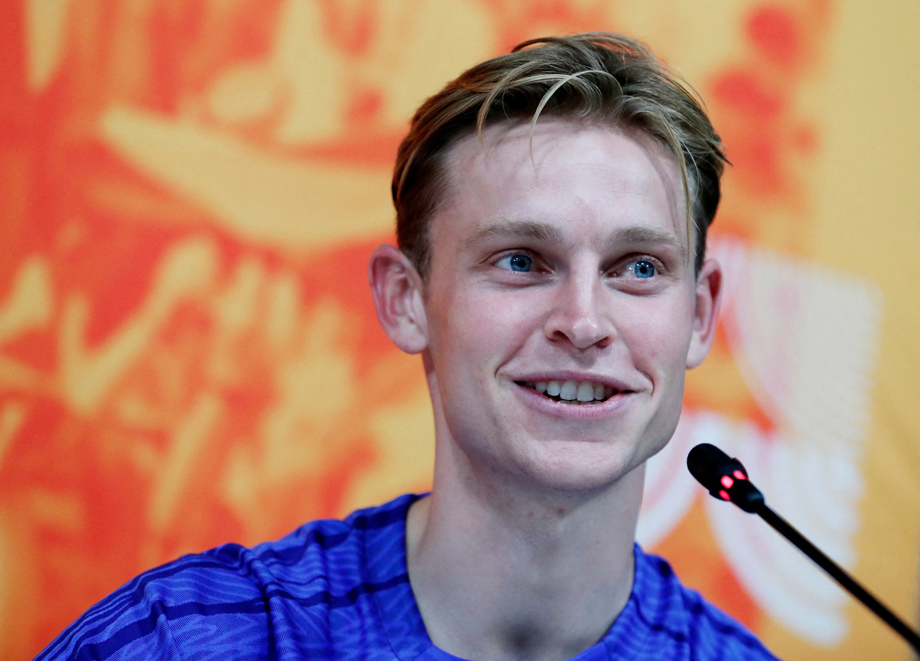 Soccer Football - FIFA World Cup Qatar 2022 - Netherlands Press Conference - Qatar University Training Site 6, Doha, Qatar - November 17, 2022 Netherlands' Frenkie de Jong during the press conference REUTERS/Bernadett Szabo