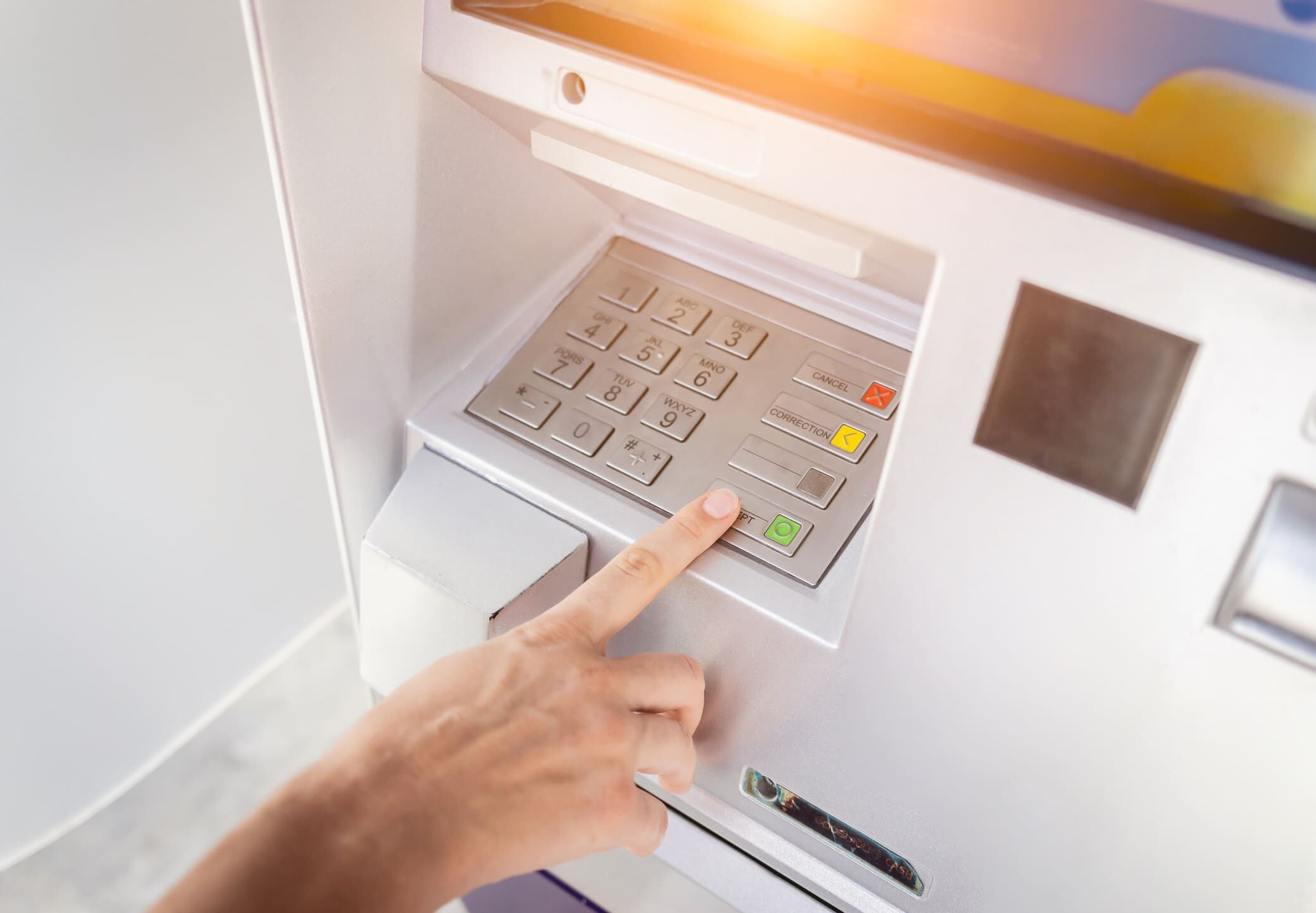 Aunque los fraudes evolucionan, muchas trampas antiguas continúan funcionando.