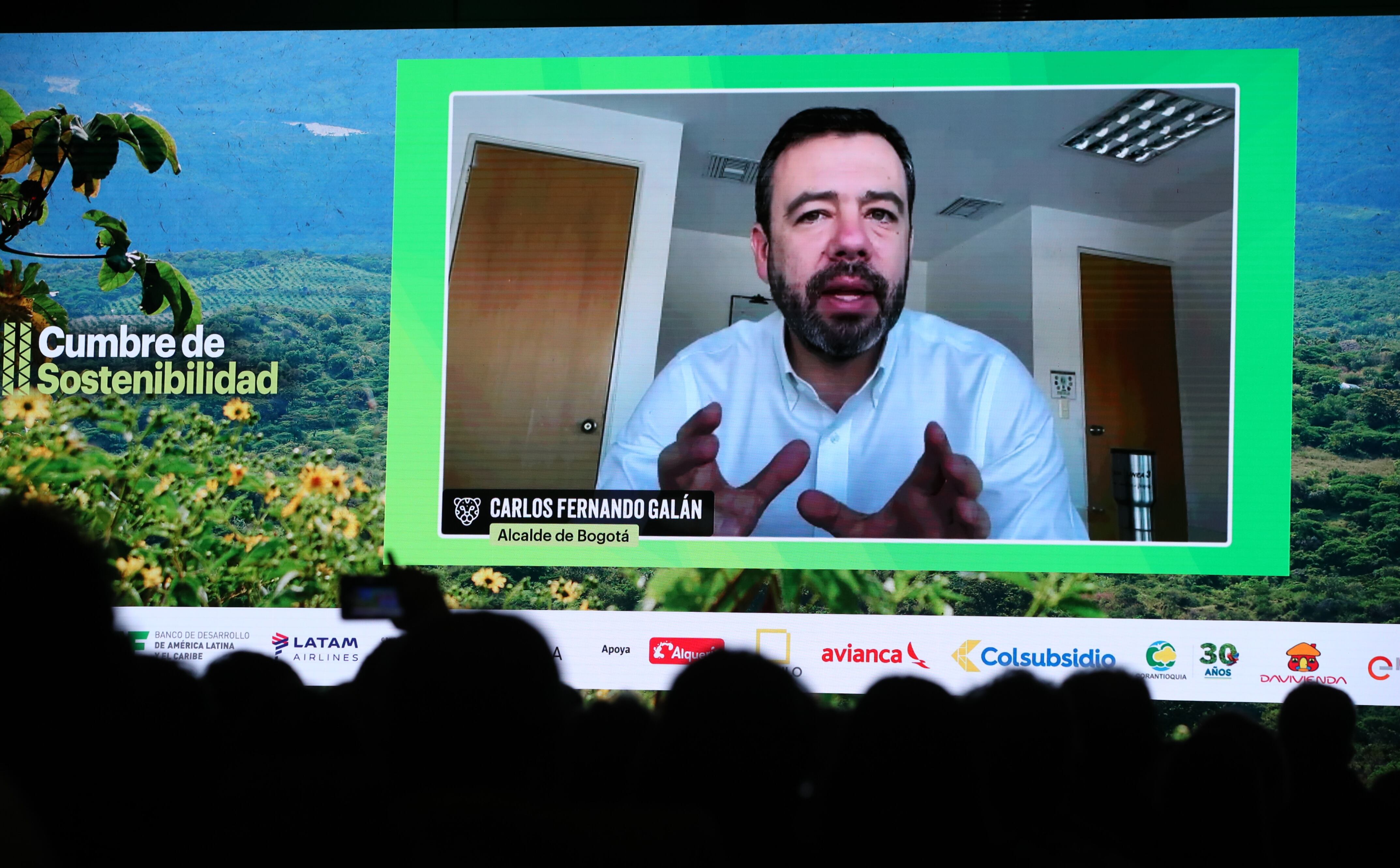 VIII Cumbre de Sostenibilidad  Territorios sostenibles 15 de julio de Lugar: El Cubo Colsubsidio, Bogotá




Bogotá camina más sostenible Carlos Fernando Galán Alcalde de Bogotá