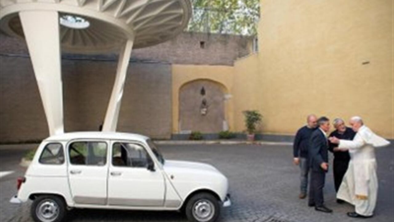 Una vez más, el papa Francisco demostró con acciones su visión sobre cómo debe ser la iglesia: austera.