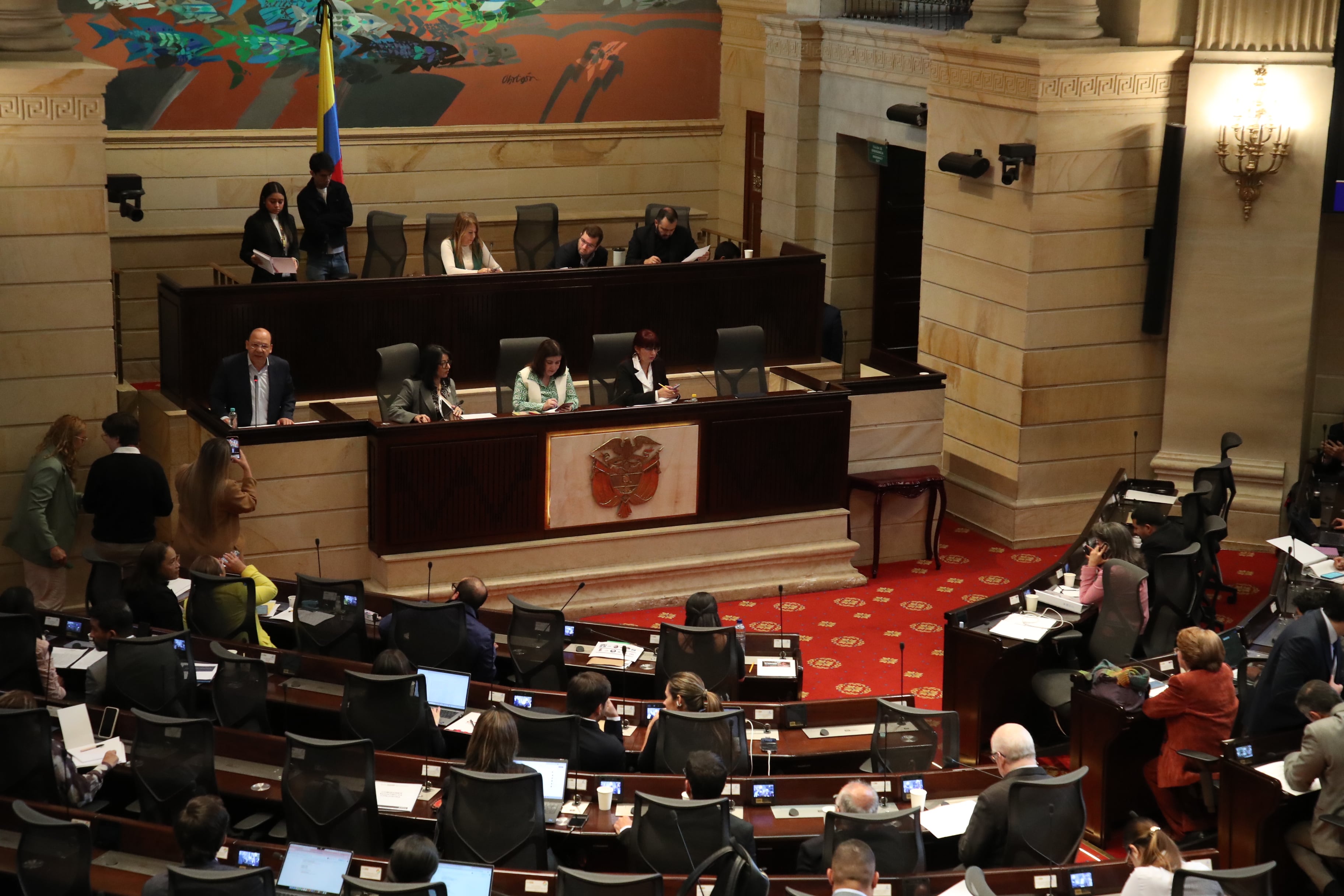 Debate sobre el Presupuesto General de la Nació para 2026  comisiones económicas conjuntas terceras y cuartas de Senado y Cámara