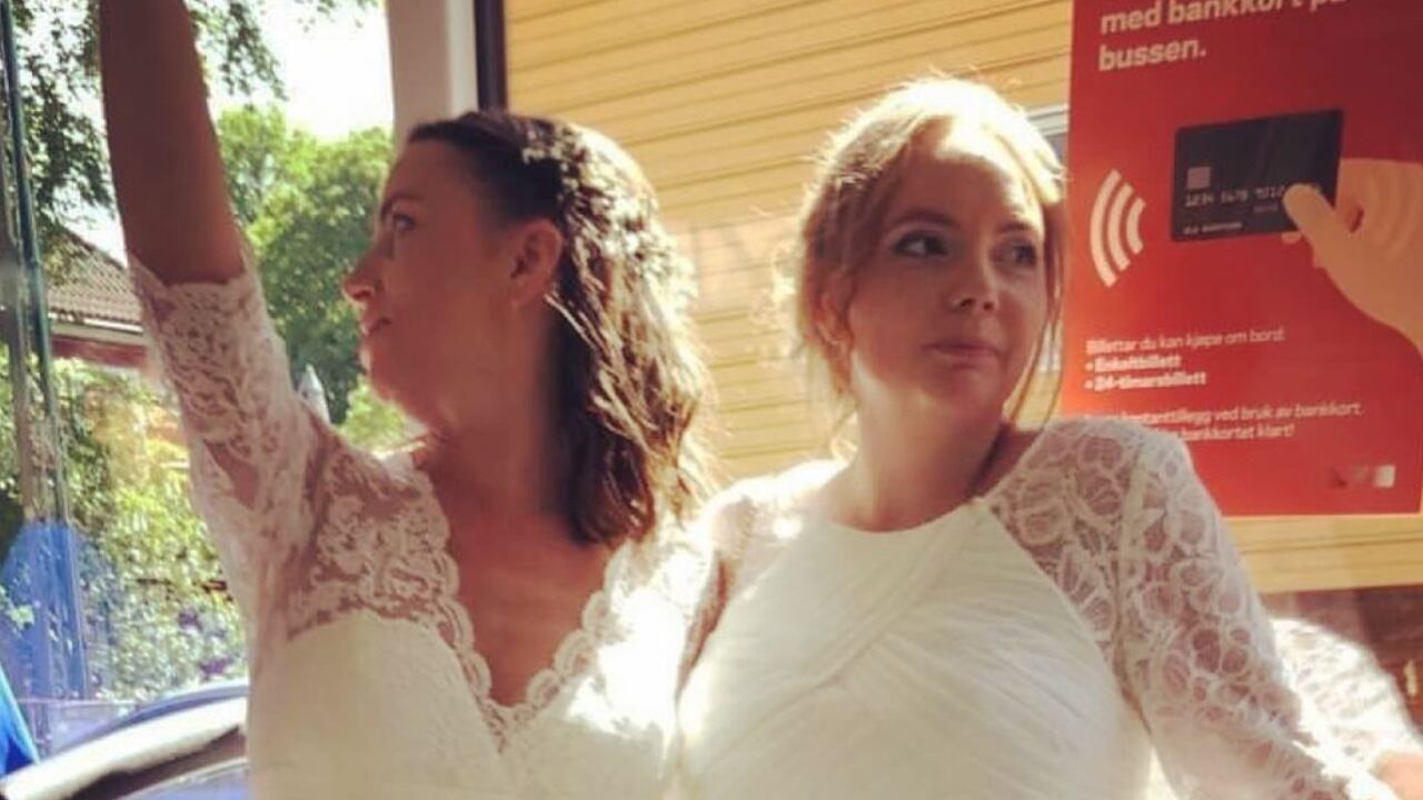 Ida Skibenes junto a su esposa Hanna Aardal