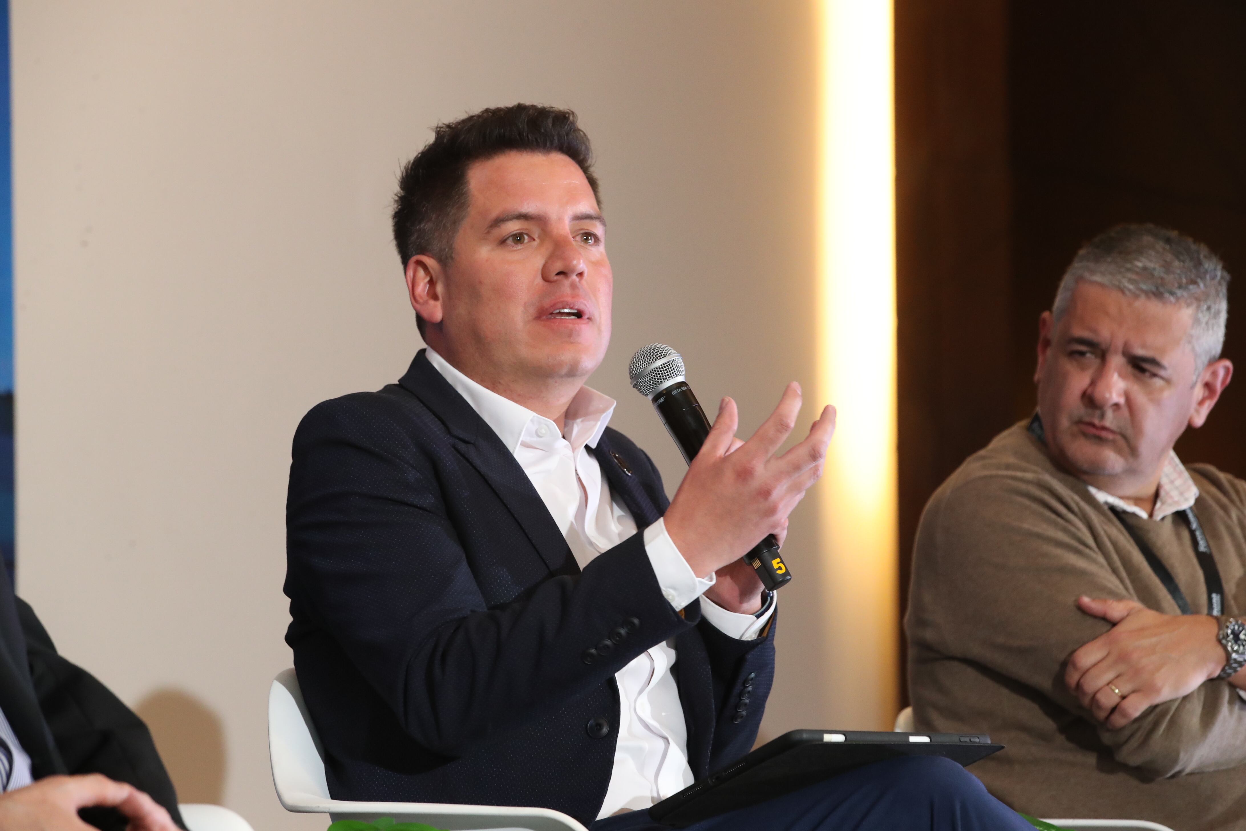 Panel ‘Movilidad inteligente, negocios eficientes’