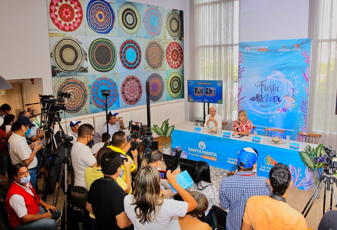 Alcaldesa de Santa Marta, Virna Johnson, en el lanzamiento de la programación oficial de las Fiestas del Mar.