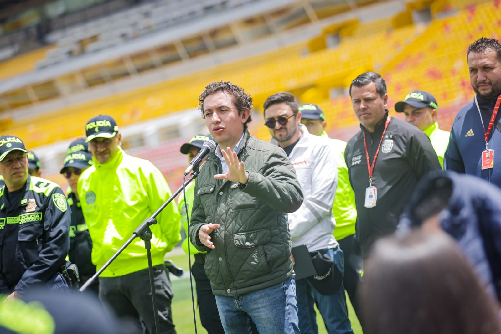 Secretario de Gobierno, Felipe Jiménez, desde el estadio El Campín