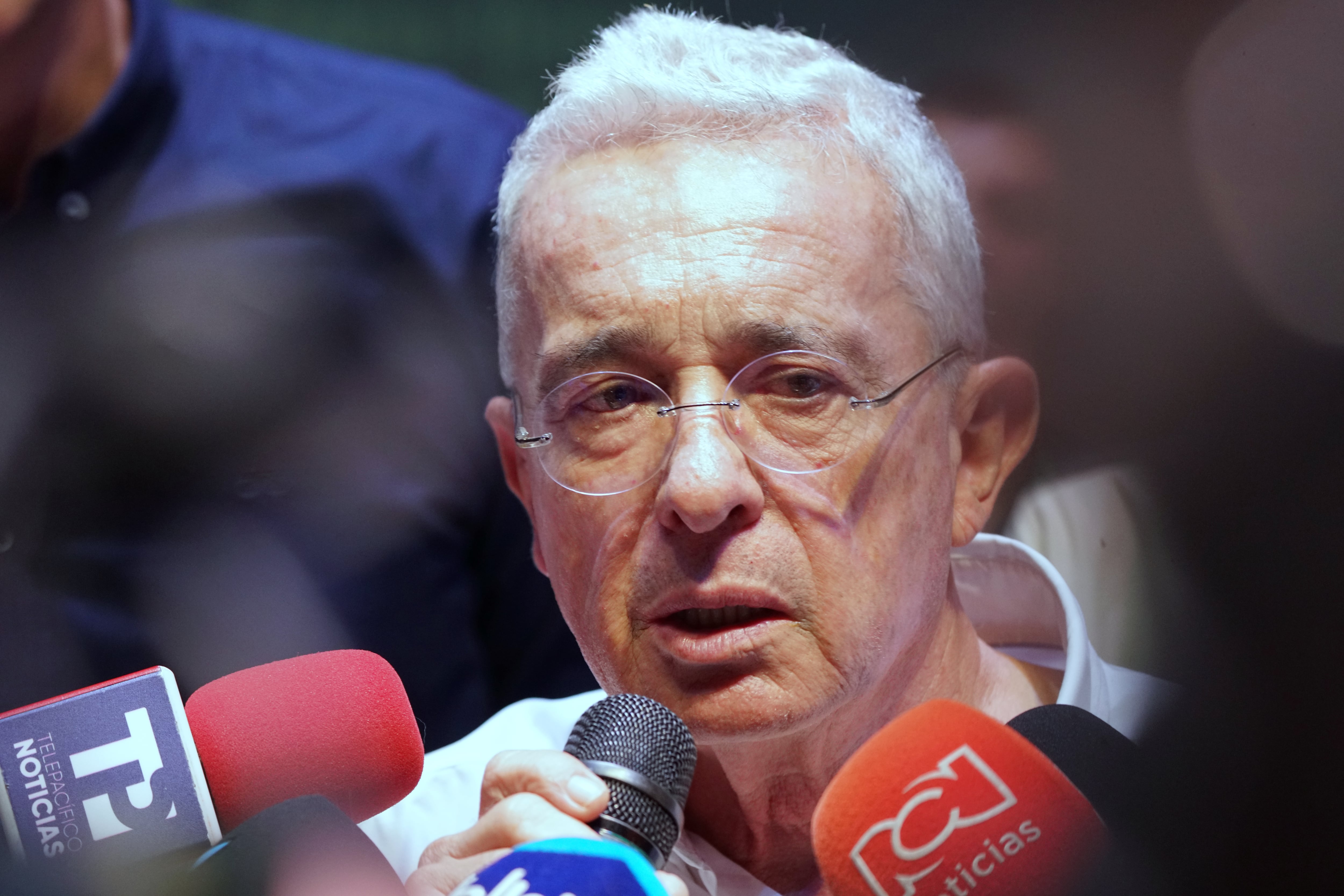 En pocas horas, el Juzgado 44 Penal de Conocimiento del Circuito de Bogotá dará a conocer el fallo de primera instancia sobre el caso judicial contra el expresidente Álvaro Uribe Vélez, por los presuntos delitos de fraude procesal, soborno en actuación penal y soborno a testigos. Foto Jorge Orozco