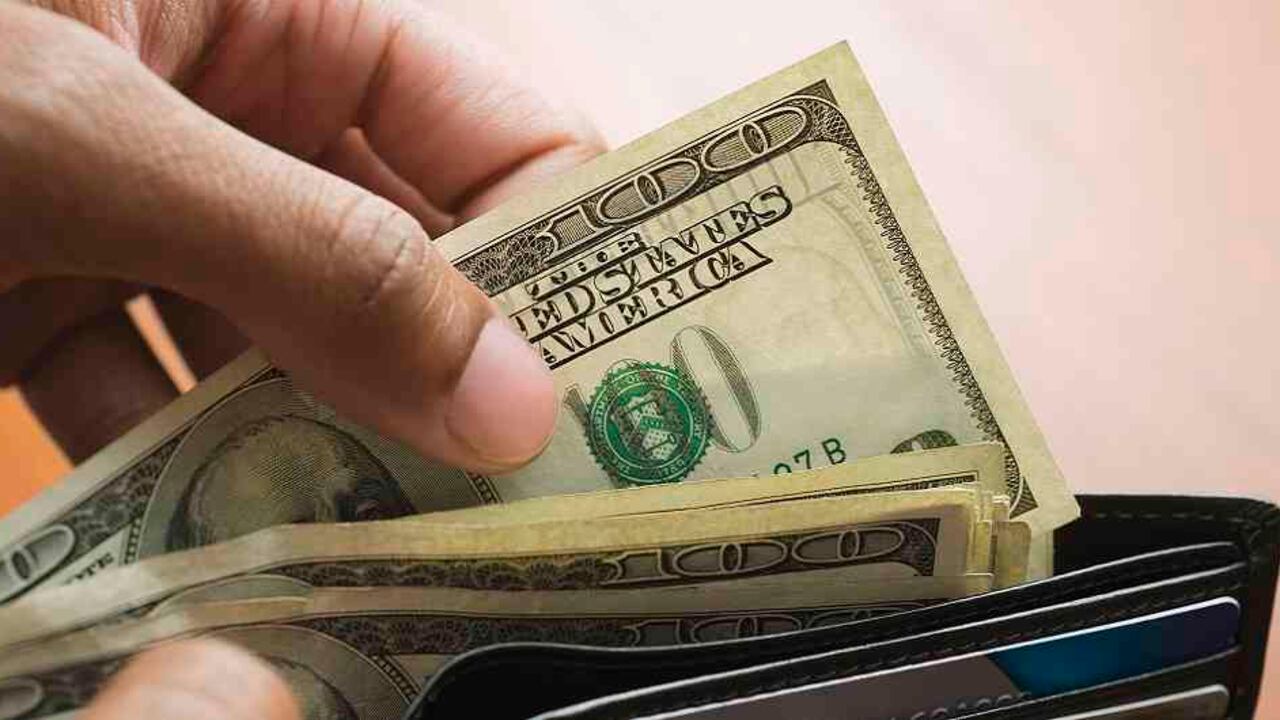 Volumen de dólares en el mundo ha aumentado 24,5% en 2020