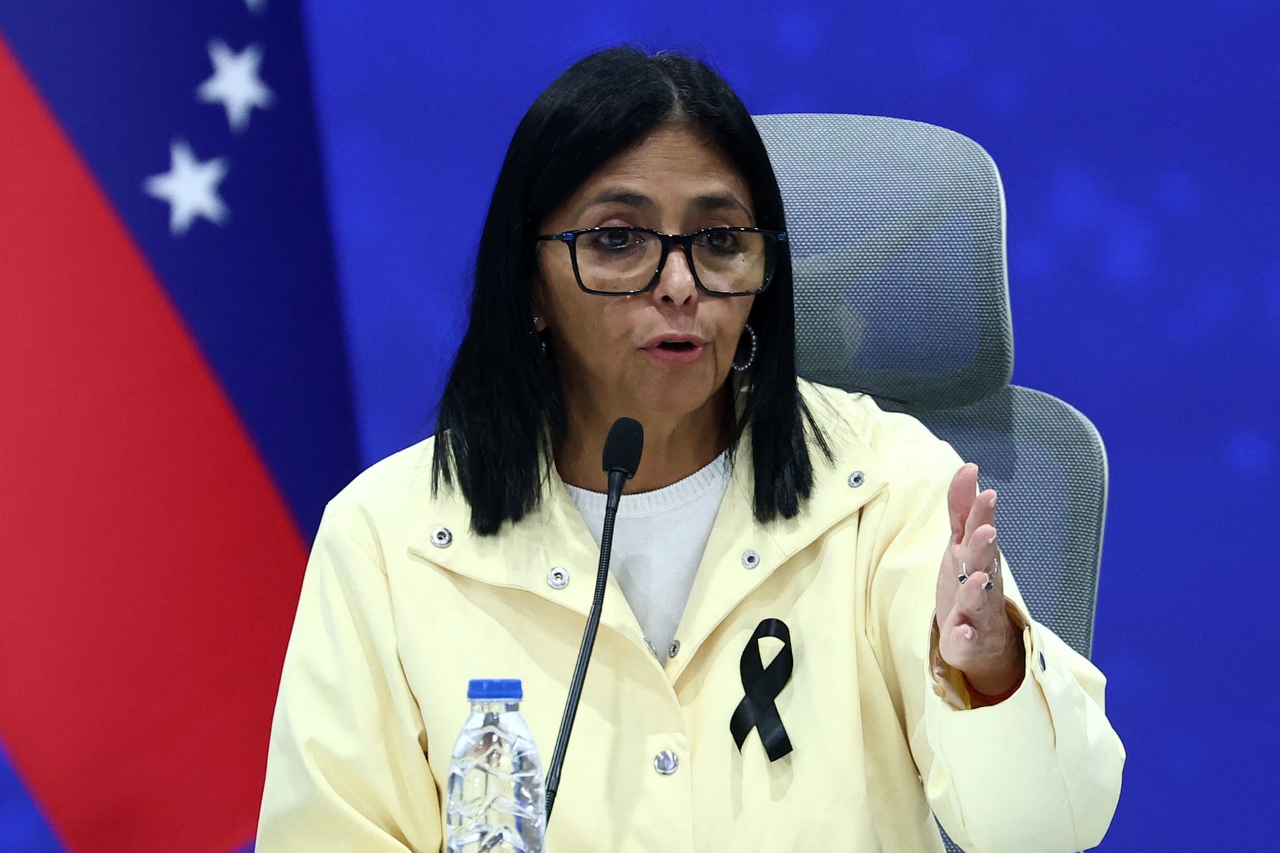 La presidenta interina de Venezuela, Delcy Rodríguez, habla durante una conferencia de prensa en la Base Aérea Generalísimo Francisco de Miranda en Caracas el 2 de julio de 2026.