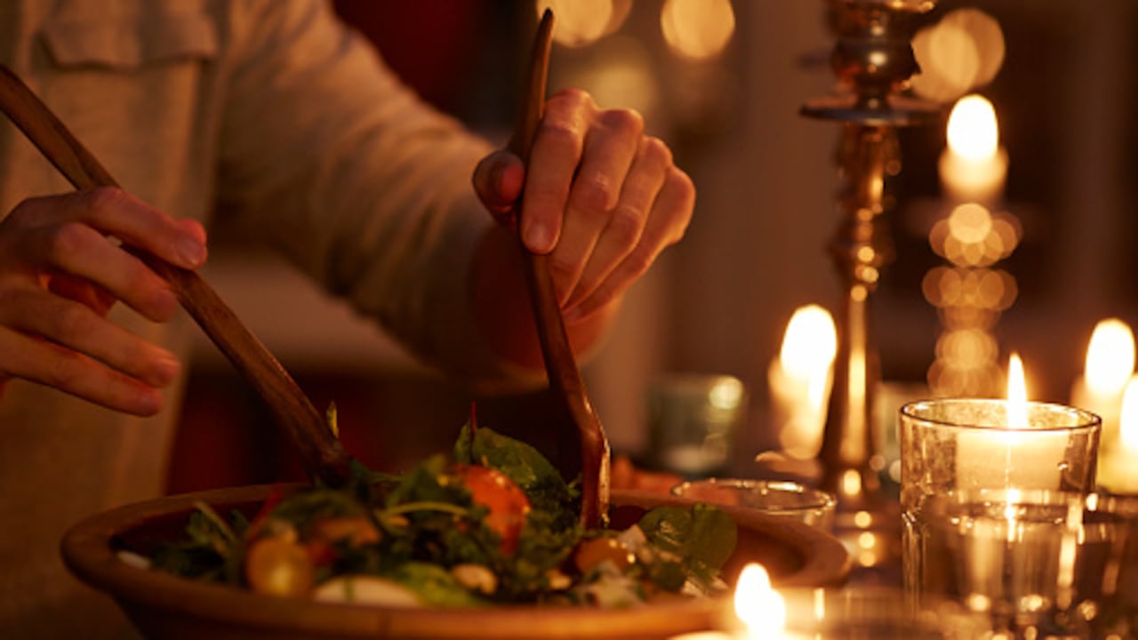 Los alimentos que se deben preparar en la cena.