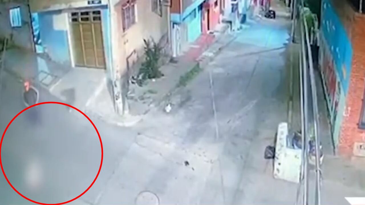 Niña de 8 años murió tras batallar una semana por su vida; fue atropellada por un motociclista que se dio a la figa en Bogotá