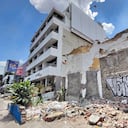 La situación de las casas abandonadas que generan plagas de ratas e invasión de habitantes de calle es un problema de salud pública y seguridad recurrente en sectores del oeste de Cali. Residentes del oeste de Cali, sector de Normandia, presentan este problema con una vivienda abandonada y que se desplomó parcielmente por el terremoto, lo que afecta a la comunidad y al turismo. Piden intervención de la alcaldía.