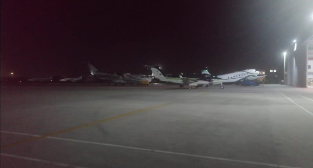 Aviones de la Policía en la base antinarcóticos.