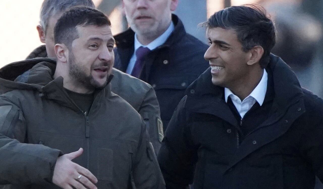 Rishi Sunak, presidente de Reino Unido y Volodimir Zelenski, presidente de Ucrania en una reunión bilateral