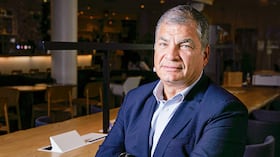 El expresidente Rafael Correa fue un duro contrincante de Fernando Villavicencio y lo amenazó en repetidas ocasiones.