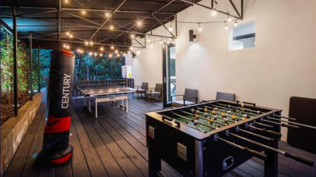 Casa de Bad Bunny en Los Ángeles