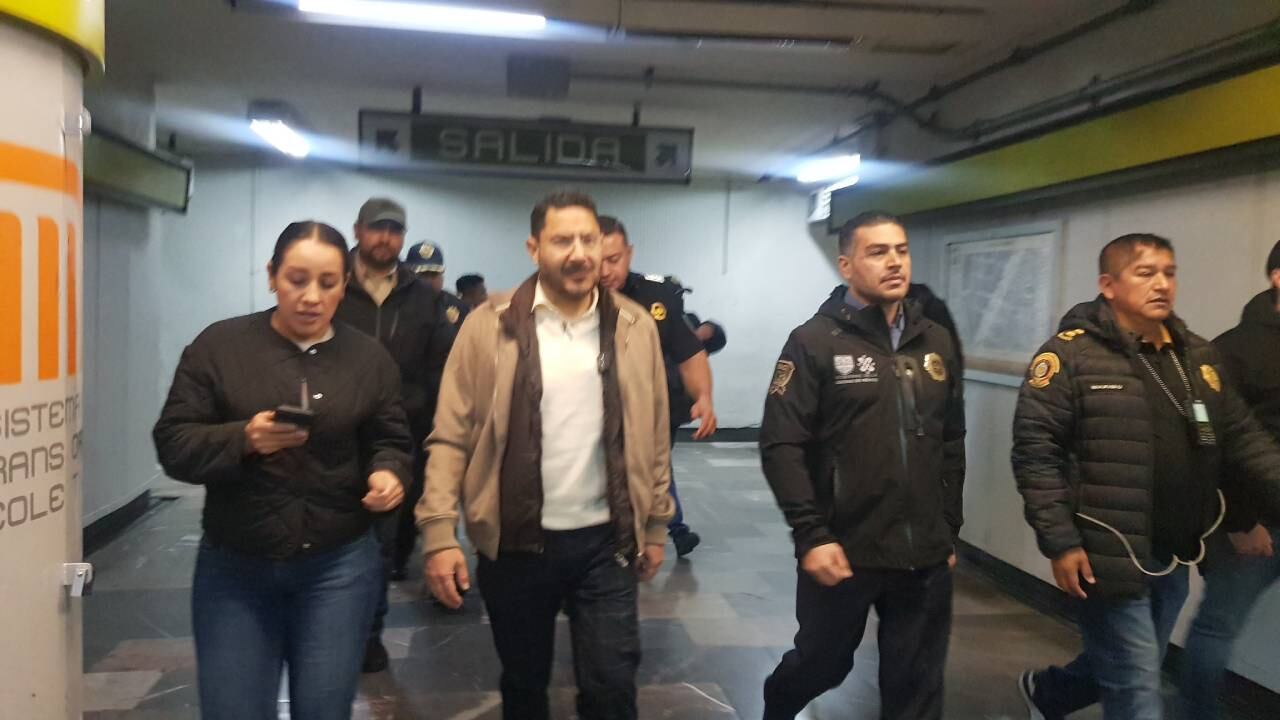 "Estamos ya en el lugar del incidente", señaló el secretario de Gobierno de la capital, Martí Batres.