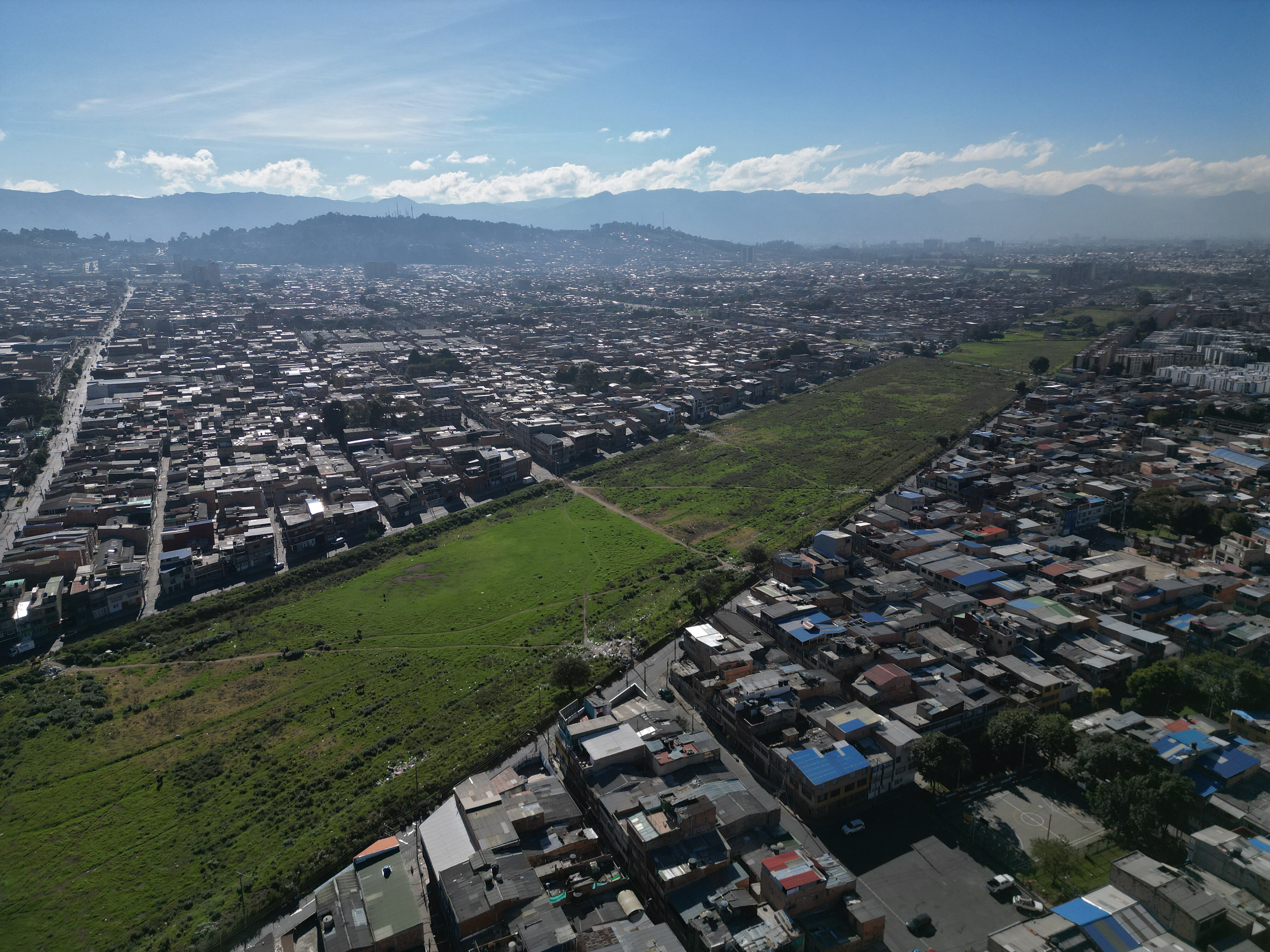 Procuraduría suspende contrato que dejó firmado Claudia López en los predios de la ALO Norte para la construcción de la ‘Ciudadela Educativa y del Cuidado’ en las localidades de Suba y Engativá
Bogota enero 18 del 2024
Foto Guillermo Torres Reina / Semana