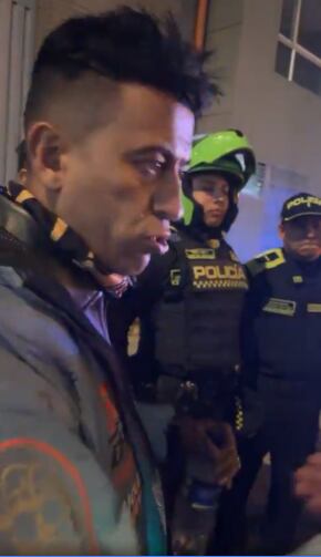 El concejal Julián Forero, reconocido líder de los motociclistas, se vio involucrado en un hecho en el que hub un aparente mal procedimiento de la Policía. Terminó con comparendo.