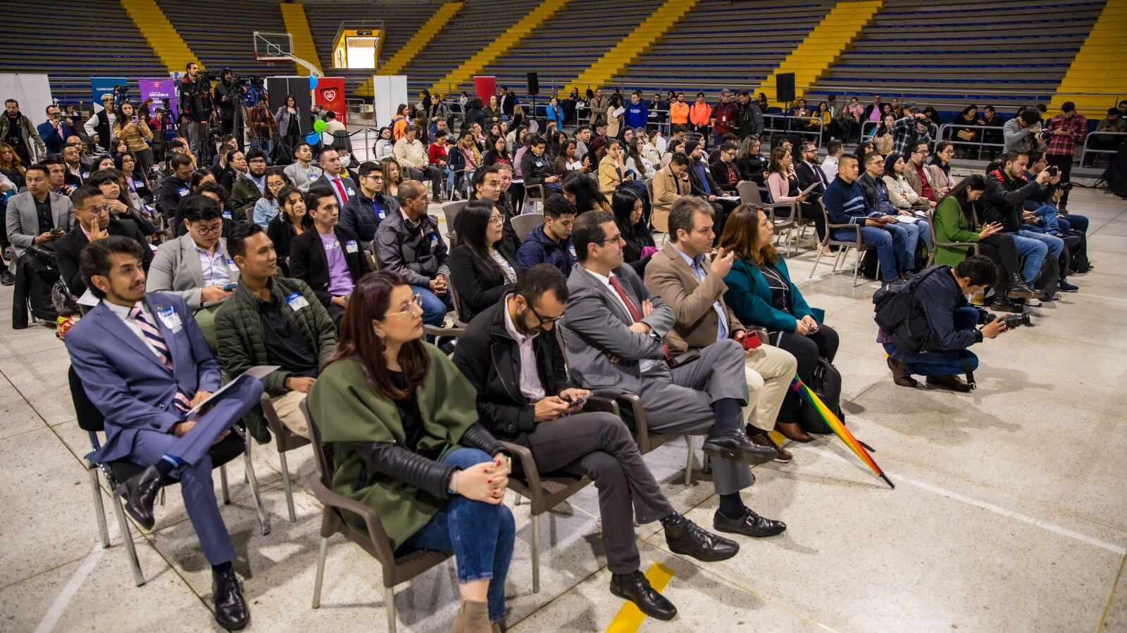 La feria se lleva a hasta las 3:00 p.m. en el Palacio de los Deportes.