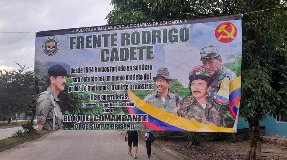 Vallas de las disidencias siembran terror en Cartagena del Chairá.