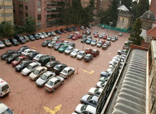 Foto genérica parqueaderos