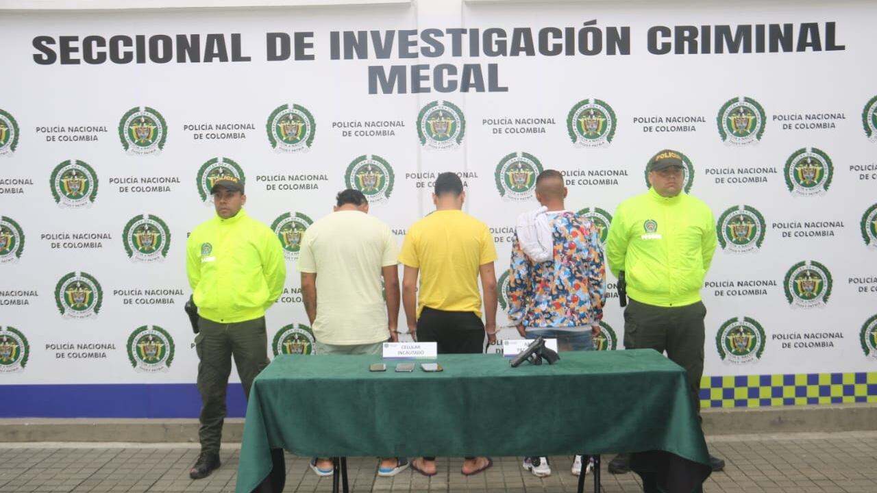 Los capturados fueron imputados por delitos de homicidio agravado, desaparición forzada, fabricación, tráfico y porte de armas de fuego.