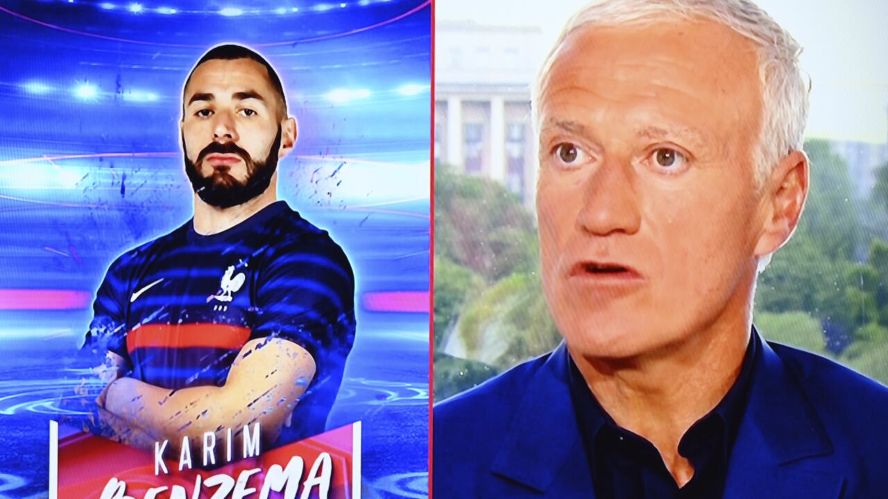 Karim Benzema y el técnico francés Didier Deschamps. (Franck Fife, Pool via AP)