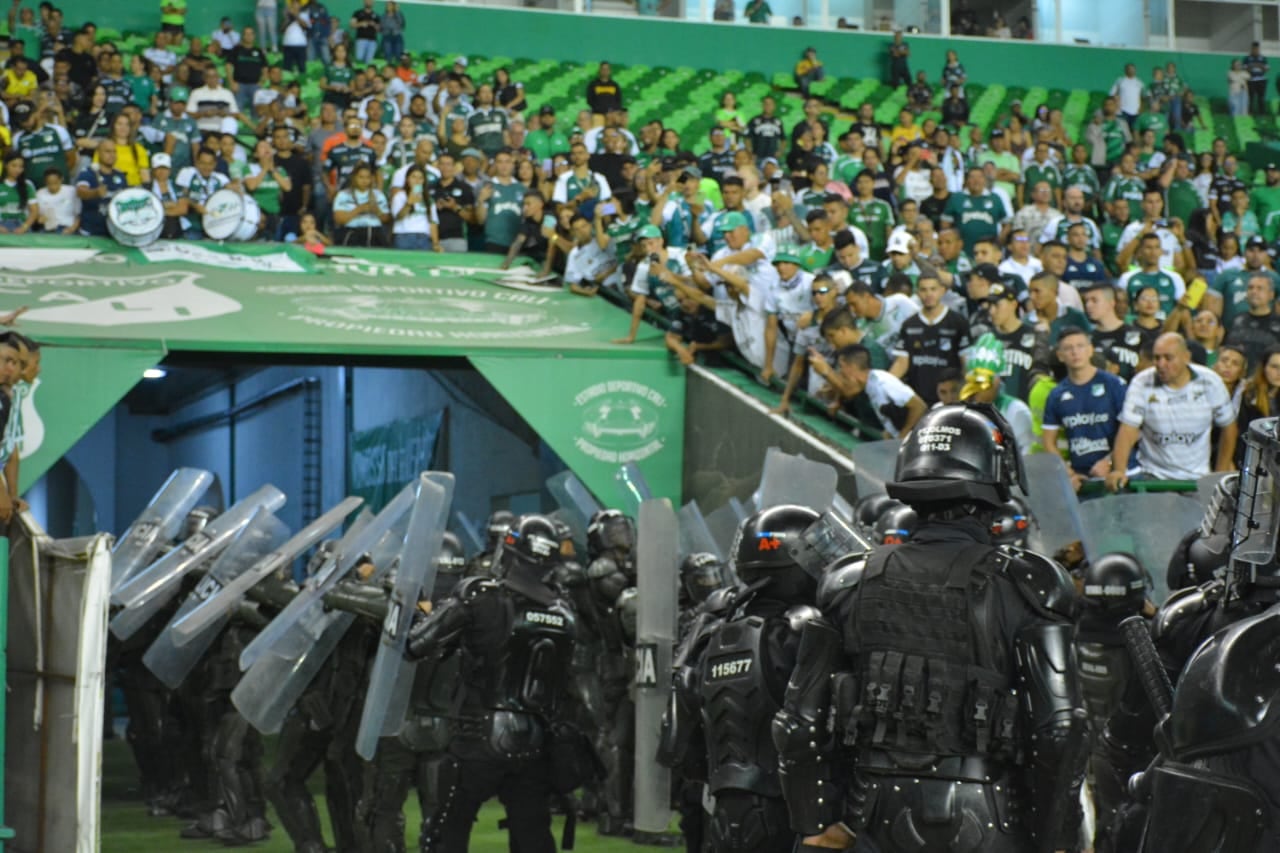 Imágenes de los desmanes que se presentaron en el estadio del Deportivo Cali, en el juego de los verdiblancos contra el Junior, por la fecha 5 de los cuadrangulares de la Liga II-2023.