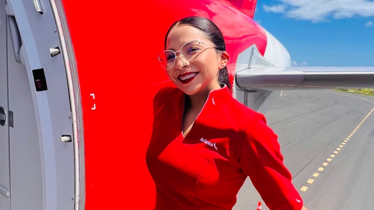 Estrella Ruiz, una indígena de la comunidad indígena Kichwa Otavalo, cumplió el sueño de trabajar con avianca.