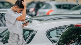 Evitar la prisa al llegar al destino contribuye a estacionar con mayor calma y seguridad.