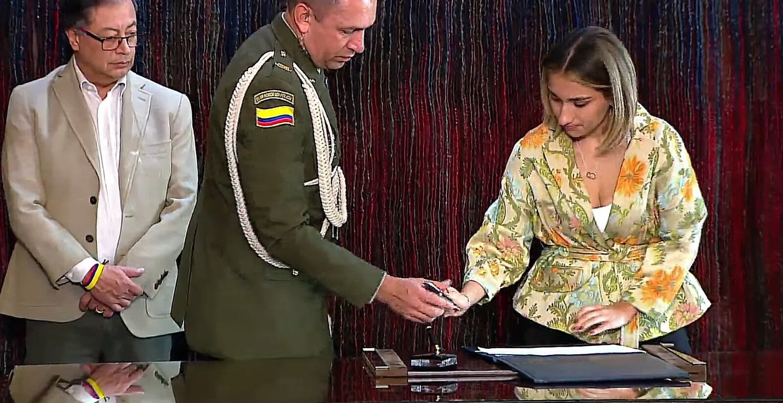 El presidente Gustavo Petro posesionó a Laura Sarabia como nueva directora del Departamento Administrativo de la Presidencia.