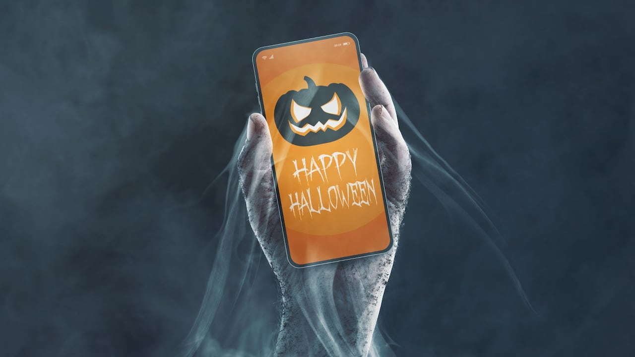 Activar el modo Halloween en el celular requiere hacer diversos cambios.