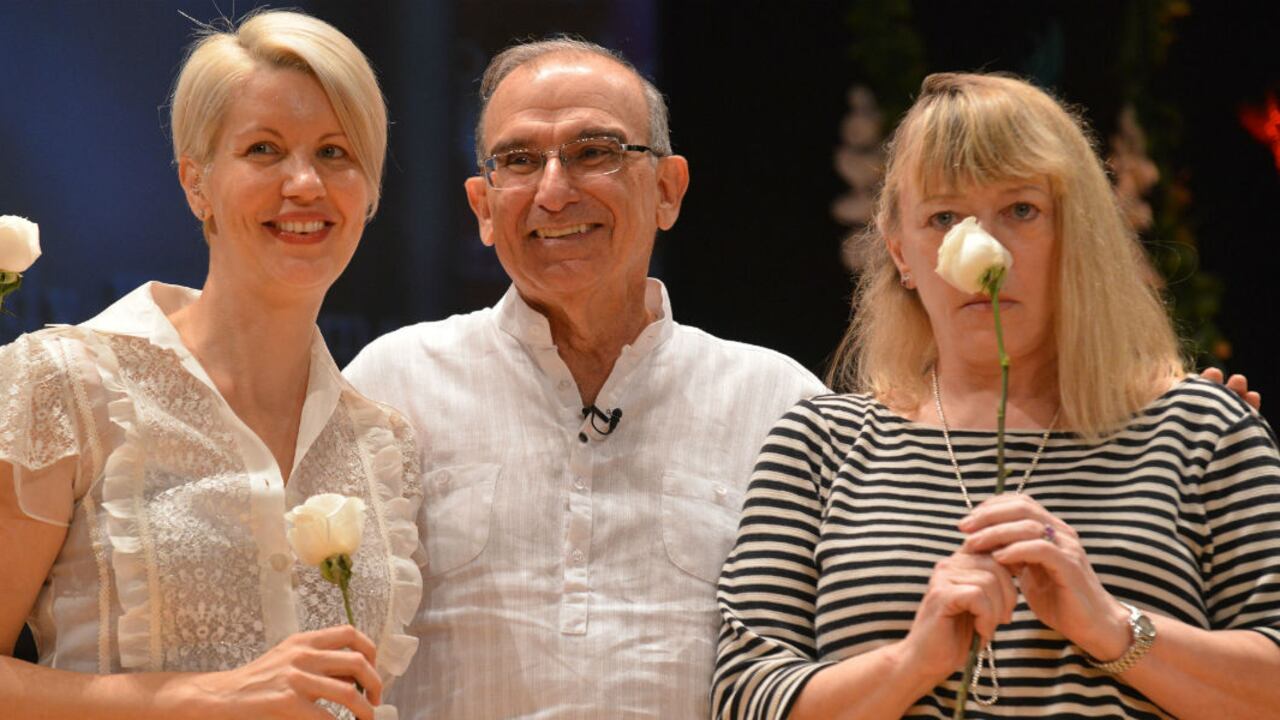 Claudia Gurisatti, Humberto de la Calle y la premio Nobel de paz, Jody Williams, conversación sobre procesos de paz.