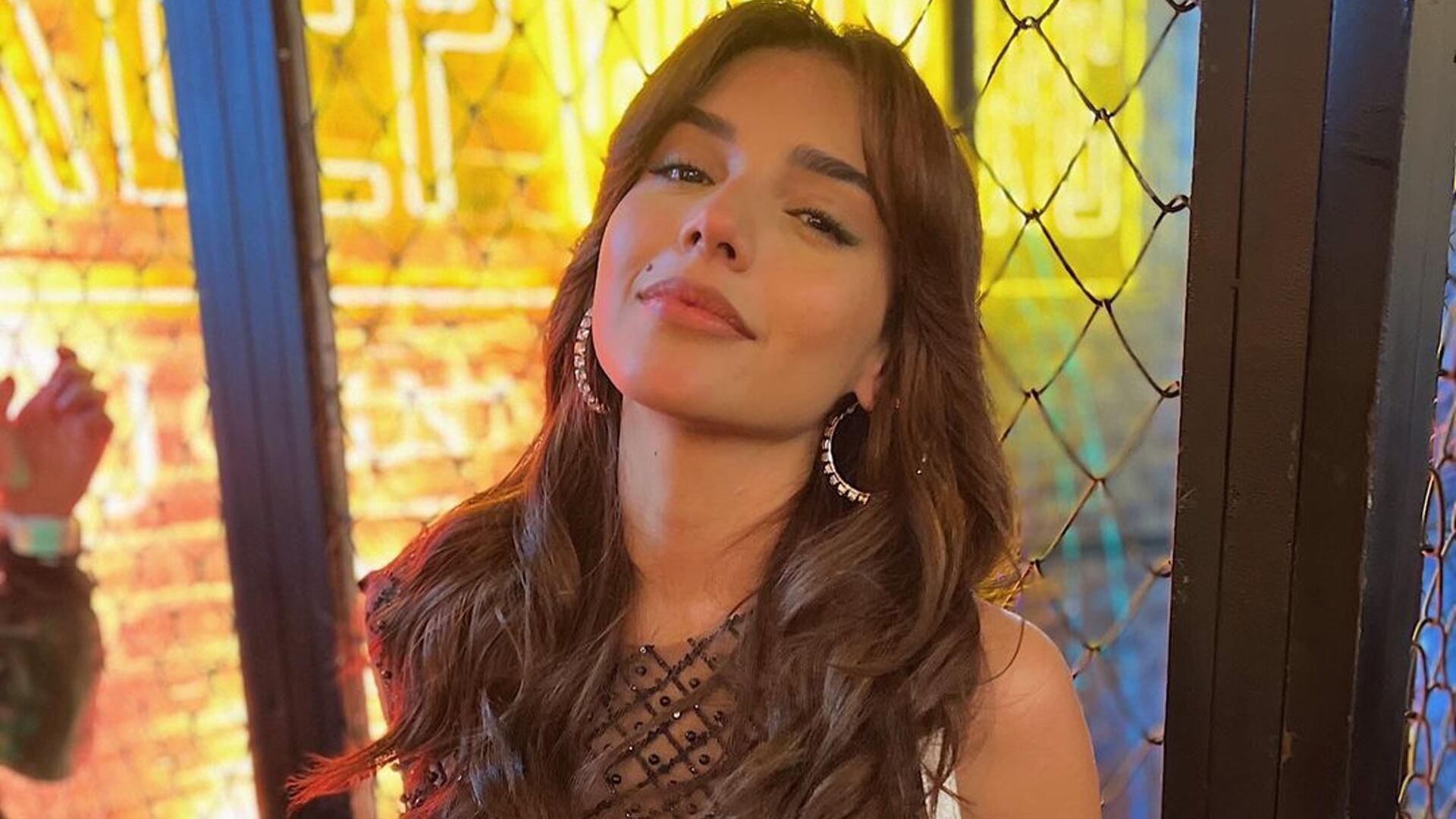 La exreina no se quedó con nada y le cantó la tabla al seguidor. Foto: Instagram @laurabarjum.