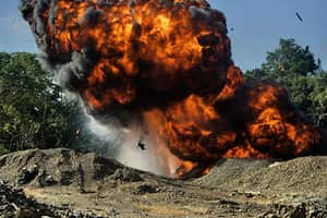 El País acompañó a la Policía en el primer gran operativo del año en contra de la minería ilegal.