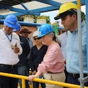 Ministra de Vivienda Catalina velasco y Alcalde de Villavicencio Felipe Harman