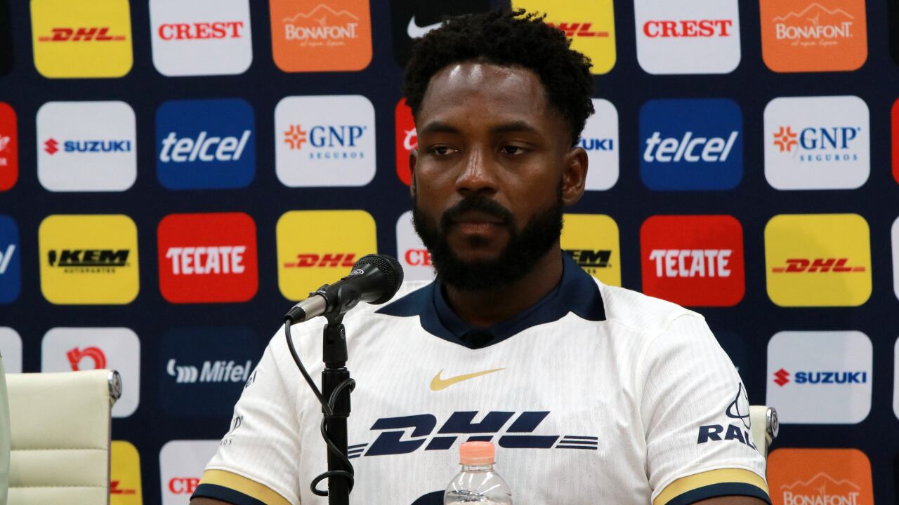 Álvaro Angulo, hoy jugador de Pumas, apuntó contra Independiente. Desde el rojo le respondieron.