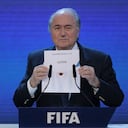 (GERMANY OUT) Fussball International FIFA WM 2018 und FIFA WM 2022 FIFA Praesident Joseph S. Blatter (SUI) verkuendet Katar als Ausrichter der WM 2022 (Photo by Pressefoto Ulmer\ullstein bild via Getty Images)