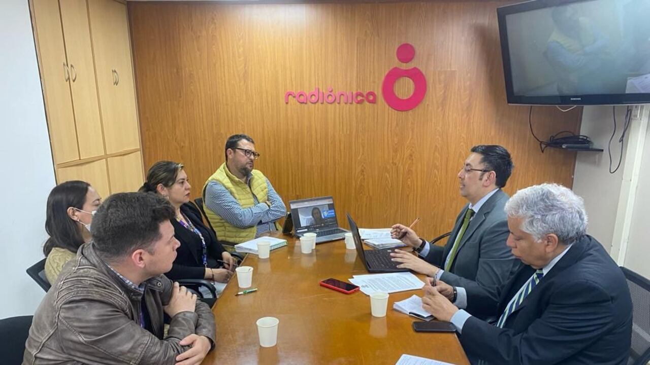 Funcionarios de la Procuraduría reunidos con el Comité de Convivencia de RTVC.