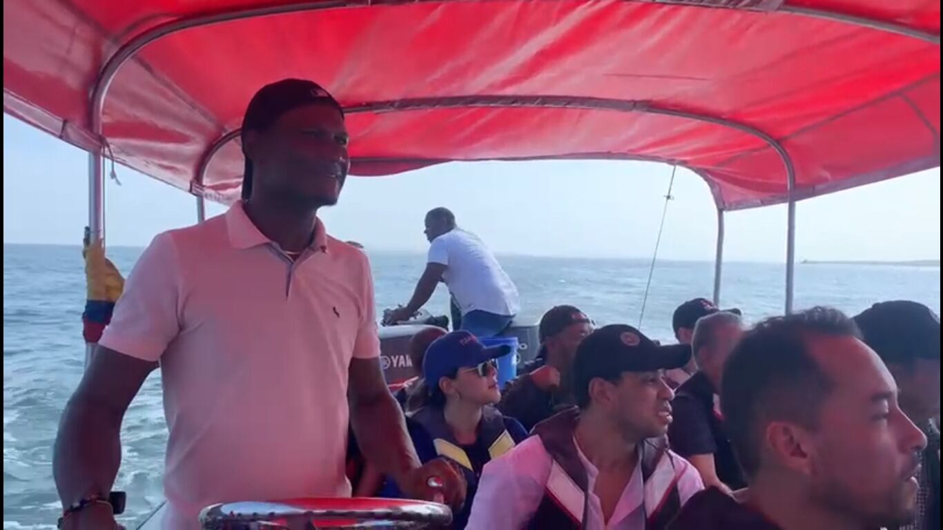 La embarcación sufrió el percance a inmediaciones de Barú.