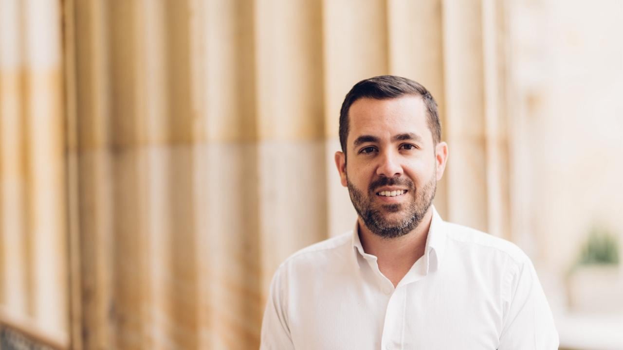 Representante Alejandro García.