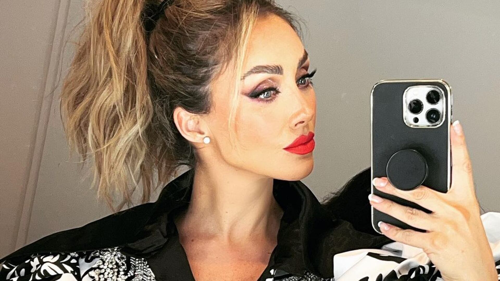 La cantante y actriz ha sufrido de anorexia por muchos años. Foto: Instagram @anahi.