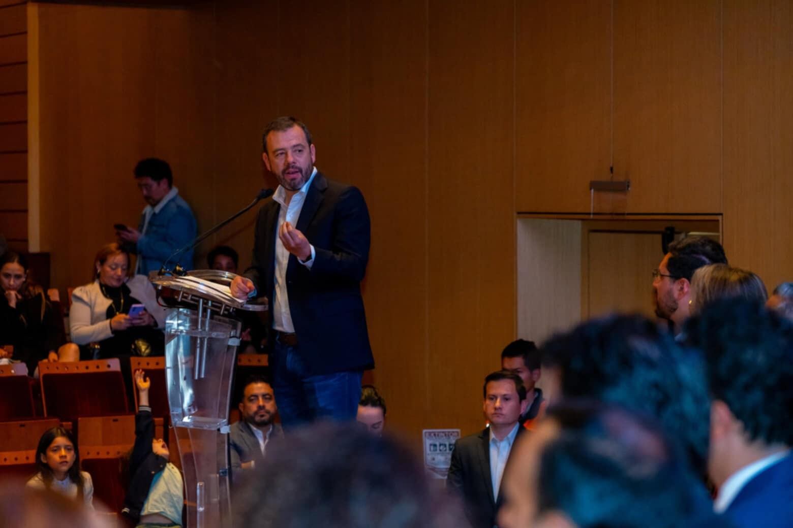 Alcalde Carlos Fernando Galán