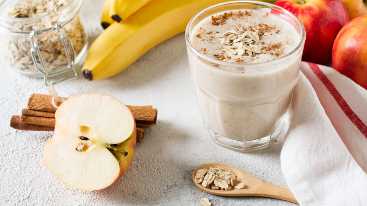 Las hojuelas de avena tienen un efecto antihipercolesterolémico; es decir, que elimina el colesterol de la sangre.