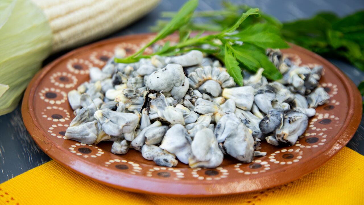 Su contenido energético es bajo, con menos de 100 kcal por cada 100 g de porción comestible en conserva, pero sí es un alimento muy interesante en cuanto a los nutrientes que concentra en pequeñas cantidades.