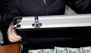 La empresa de gestión de residuos estadounidense Stericycle aceptó pagar más de 84 millones de dólares (77 millones de euros) para zanjar investigaciones sobre el soborno de funcionarios en Brasil, México, y Argentina.